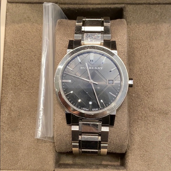 BURBERRY BU9001 Watch Silver For Sale 38mm - Picture 2 of 8